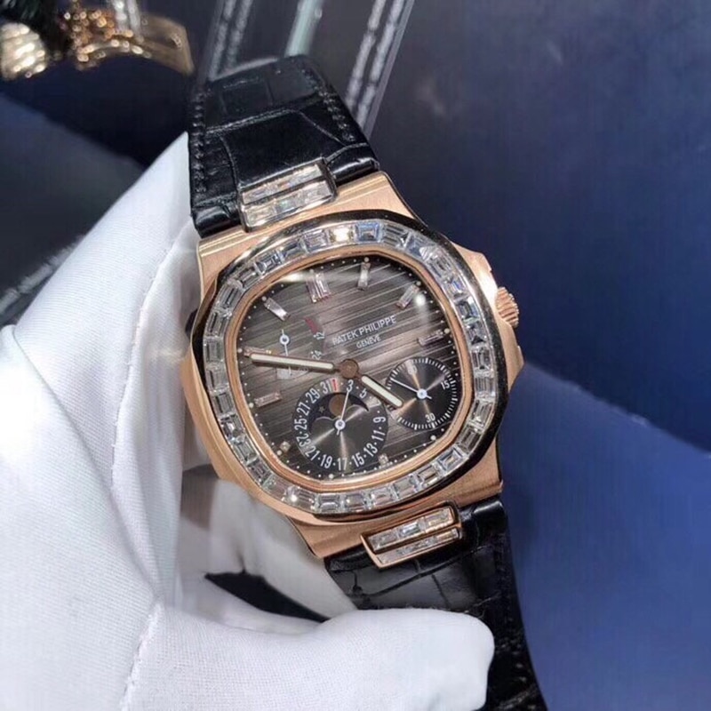 Patek Philippe Patek Philippe 5724R-001 Men’s Sporty Elegance Super Clone Watch, 40mm Rose Gold Case with Sapphire Crystal, 40mm Dark Brown Dial