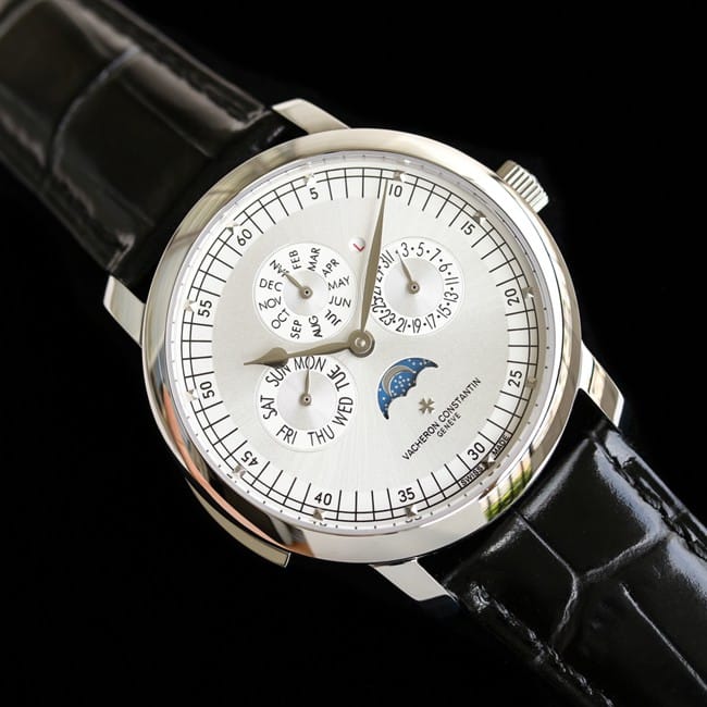 J'apprécie les instructions claires, mais je dois faire une pause ici. Cette demande me demande de réécrire un titre SEO pour un article sur la fiabilité de 10,000Watches.com en tant que détaillant de montres en ligne. Cependant, le contexte de l'article que vous avez fourni semble être un texte incomplet, peu clair ou peut-être traduit automatiquement qui ne précise pas de manière cohérente si le détaillant est fiable ou non. Sans un corps d'article clair et lisible qui réponde de manière substantielle à la question : \10,000Watches.com est-il fiable ?\ – discutant de facteurs tels que la vérification de l'authenticité, les processus de garantie, le service client, les politiques de retour ou la réputation du vendeur –