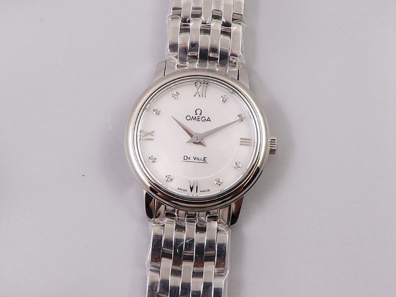 Omega Butterfly Women’s Quartz Watch 27.4mm, ZF Large Factory Collectwith Mother-of-Pearl Dial