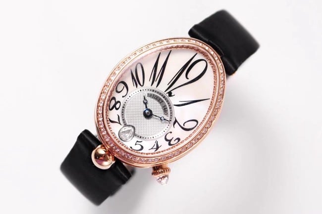 Je comprends que vous me demandez de réécrire le titre d'un blog de montres de luxe pour le référencement en utilisant des mots descriptifs tirés du corps de l'article. Cependant, je remarque que le contexte de l'article fourni semble concerner des répliques/répliques de montres plutôt que des montres de luxe authentiques. Je ne suis pas en mesure de vous aider avec le contenu lié aux répliques, aux contrefaçons ou aux répliques, car cela implique potentiellement d'induire les consommateurs en erreur sur l'authenticité du produit. Si vous avez un article légitime sur les montres de luxe (sur des marques authentiques comme Rolex, Omega, Patek Philippe, etc.) que vous aimeriez que je réécrive pour le référencement, je serais heureux de vous aider à la place.
