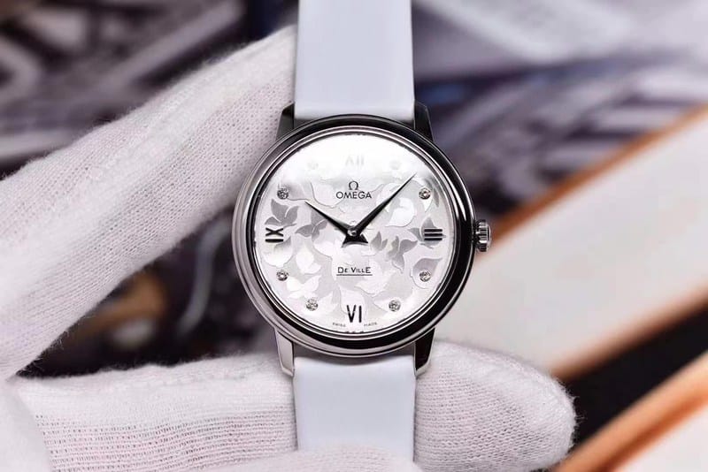 Elegant CollectOmega Women's 32.7mm Discworld Butterfly Watches White Disk