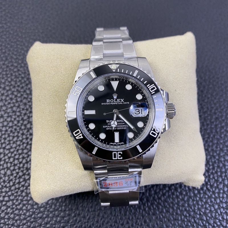 Rolex Black Submariner V3 version Collectwatch front view
