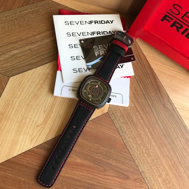 Premium Seven Friday P2B-8 Lucky Money automatic mechanical men's timepiece with complete packaging