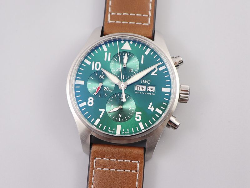 IWC IWC 3777 Pilot's Chronograph Series – Classic V2 Watch Collection