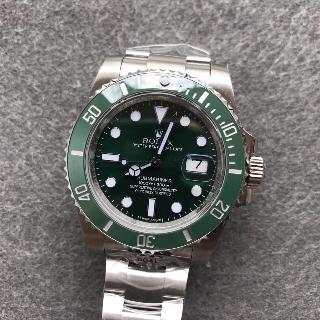 Rolex Rolex : pourquoi elle utilise deux ressorts spiralés : le bleu Parachrom et le silicium Syloxi expliqués