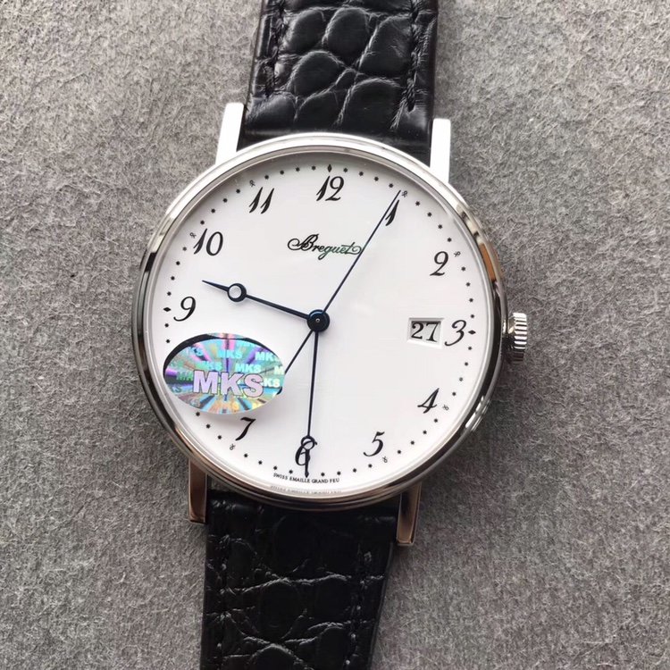 Trois montres à cadran en émail fabriquées à la main autour de 180 000 avec des couleurs vives et une expression artistique