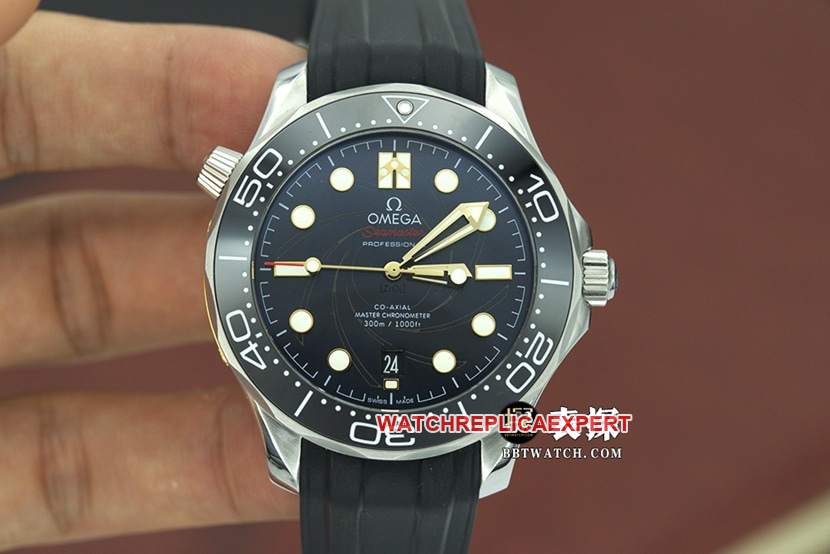 VS Factory Omega Omega VS Seamaster Top Reloj réplica 1:1 para hombre con esfera de cerámica negra pulida en espiral, correa de caucho de edición limitada James Bond 210.22.42.20.01.004