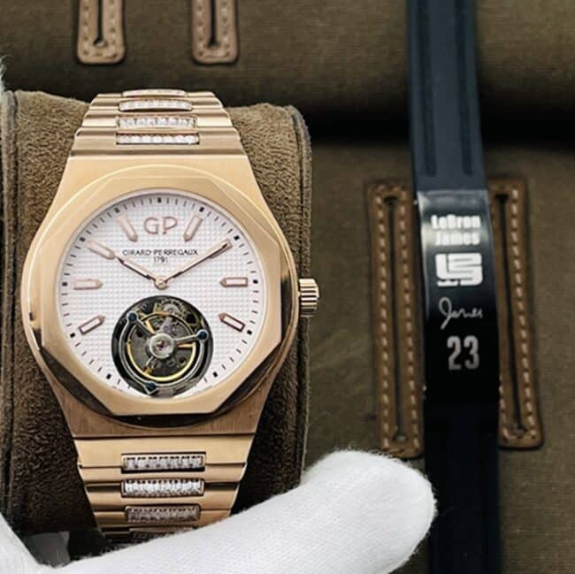 Reloj de pulsera mecánico Tourbillon verdadero con cronógrafo Laureato Girard-Perregaux para hombre - Correa de oro con placa blanca