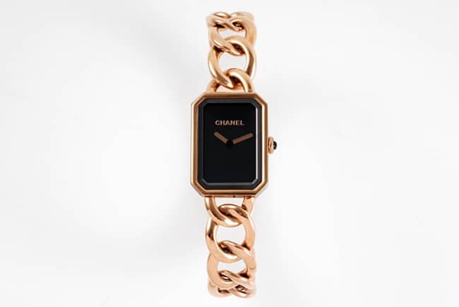 Hochwertige Replika der Chanel Premiere Damen-Quarzuhr mit schwarzem Zifferblatt, roségoldenem Armband und charakteristischem achteckigem Design
