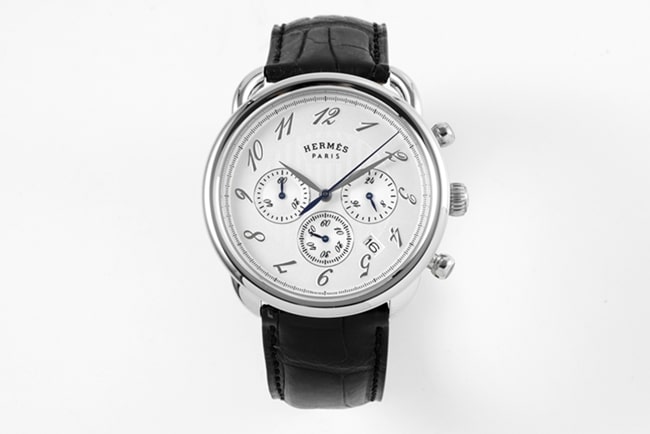 Classic Hermès Arceau Men's Asymmetrical White Dial Black Strap Quartz Watch with Vintage Sensibility