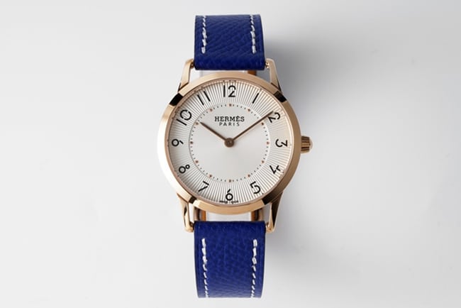 Réplica Hermès Slim d'Hermes Reloj de cuarzo con esfera blanca y correa azul para mujer Cristal de zafiro de 32 mm
