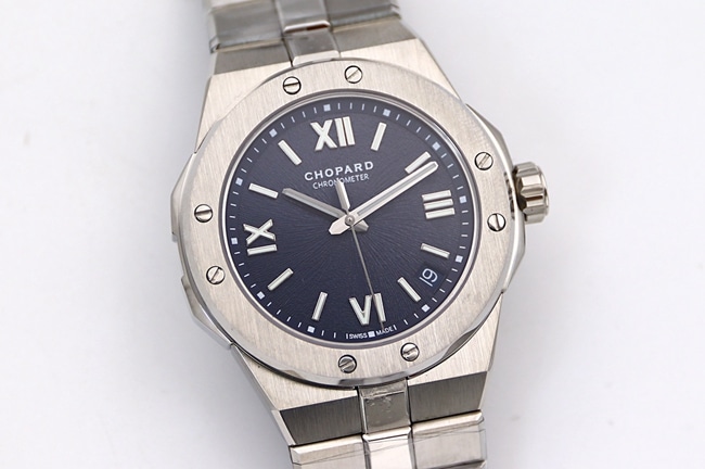 Reloj Chopard para hombre con esfera azul Alpine Eagle Serie ALPINE EAGLE Reloj mecánico automático con correa de acero con detalles clásicos y calidad en constante mejora