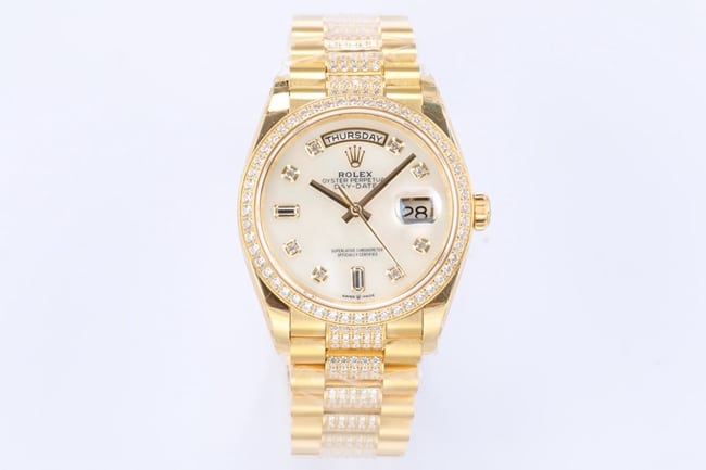 EW Factory 2021 Nuevo reloj automático Rolex Day-Date 36 para hombre con banda dorada, esfera blanca y engaste de diamantes, réplica de Rolex de alta calidad
