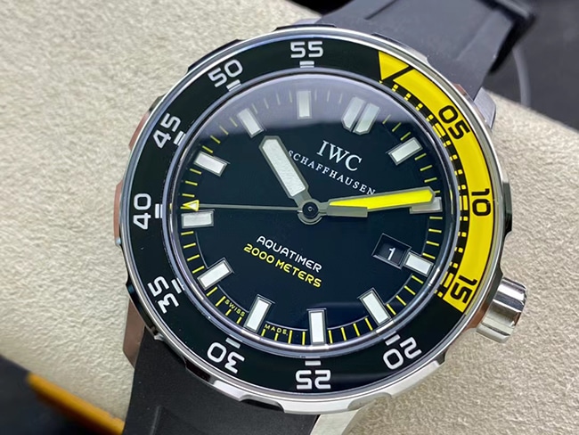 IWC Aquatimer Universal Herren-Automatik-Mechanikuhr: Echte vs. gefälschte Detailvergleichsbewertung