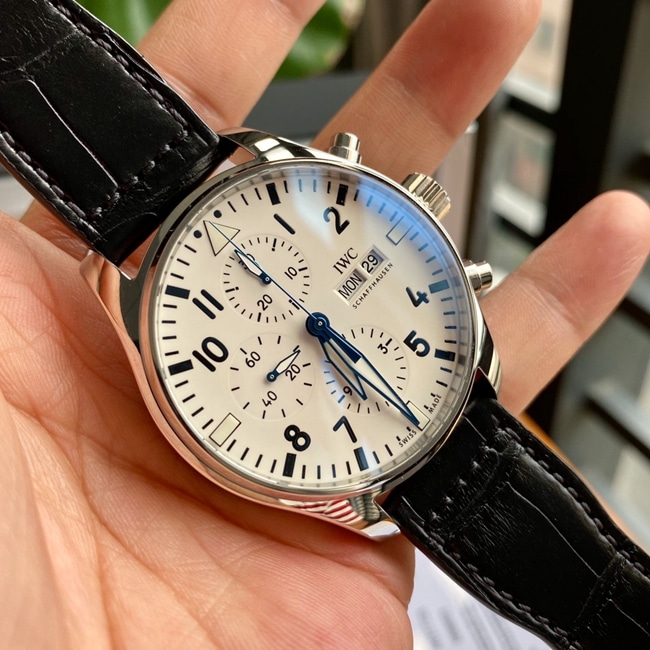 Universal Soarer Chronograph IW377725: Reliability, Precision, and Functionality Assessed
