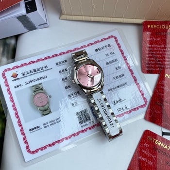 Omega Speedmaster & Omega Constellation Herrenuhren: Wie viel kostet die Textur von Omega wirklich?