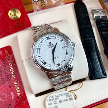 Reloj Omega Omega Butterfly para mujer Introducción al estilo de nivel básico y revisión de buena calidad, Guía de combinación de conjuntos de placas en blanco y negro Omega Omega Seamaster