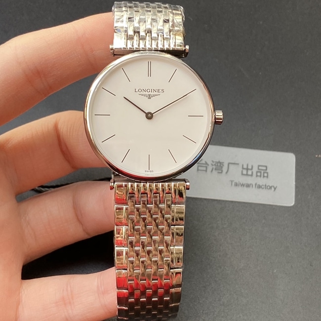 TW CollectLongines Gala Series Steel Wristwatch with Ultra-Thin Silhouette and Reliable Waterproof Performance