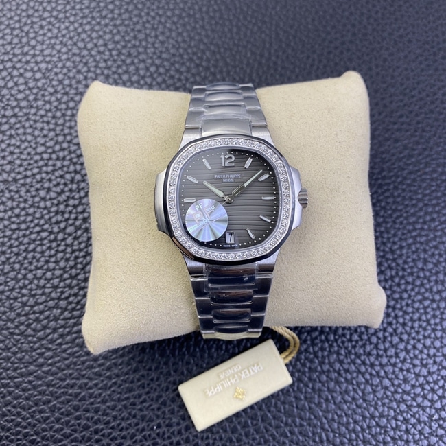 Réplica para mujer Patek Philippe PF Factory Sport Elegance 7018/1A-011: Caja de acero inoxidable, cristal de zafiro y esfera color carbón