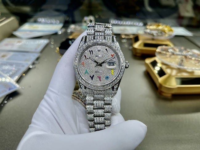 ¿Qué tal réplicas de relojes?