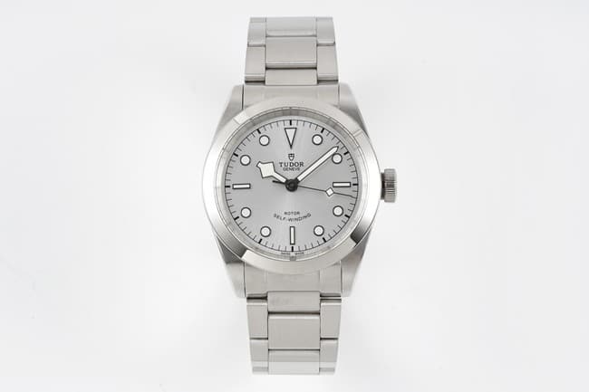 Top Super Clone Tudor Black Bay M79540 Men's Steel Strap White Dial 41mm Mechanical Watch, New Upgraded Version