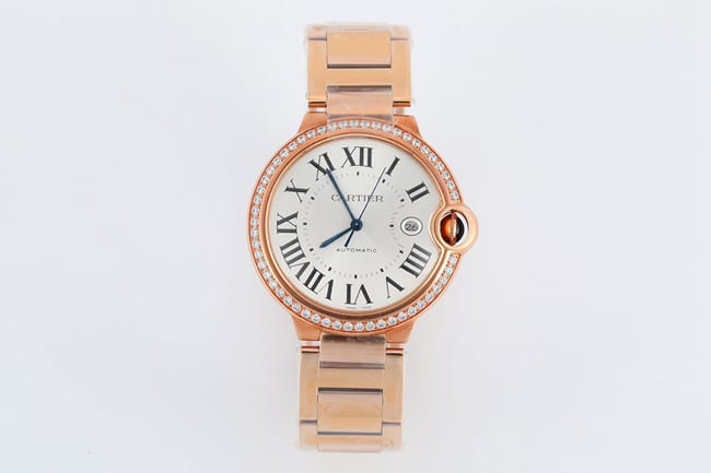 Cartier V6 Factory Blue Balloon 42mm WJBB0038 Reloj Réplica 1:1 para Hombre, Esfera Gris Plateada, Bisel de Diamantes en Oro Rosa con Patrón de Rayos de Sol y Cristal de Zafiro