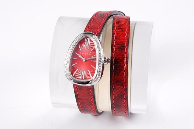 BV Factory Bulgari SERPENTI Women's Top Replica Watch, Red Dial Double-Coil Bracelet, Model 102780 SPS27C9SDL