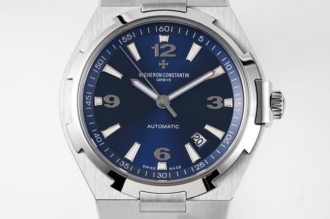 8F Factory Vacheron Constantin Men's Vacheron Constantin Overseas Vertical Four Seas 1:1 Super Clone Watch Dark Blue Dial Automatic Mechanical Model P47040 P47040/000A-9008