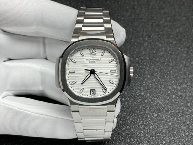 3K Factory Patek Philippe 7118/1A-010 Ladies Sporty Elegance 1:1 Fine Imitation Watch with Silver-White Dial and Steel Strap