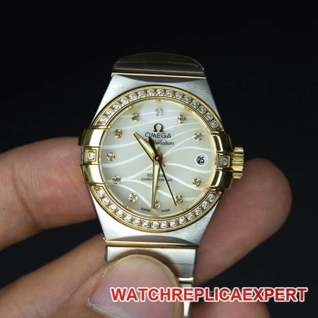 Omega Women's Constellation Super Clone-Quality Watch with 27 mm Diamond-Encrusted White Mother-of-Pearl Dial, Gold Diamond Ring and Steel Band 123.25.27.20.55.004