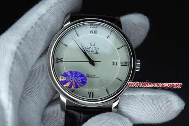 MKS Omega De Ville 1:1 Super A replica men's timepiece Automatic mechanical sapphire glass Silver dial Italian leather strap 424.13.40.20.02.001