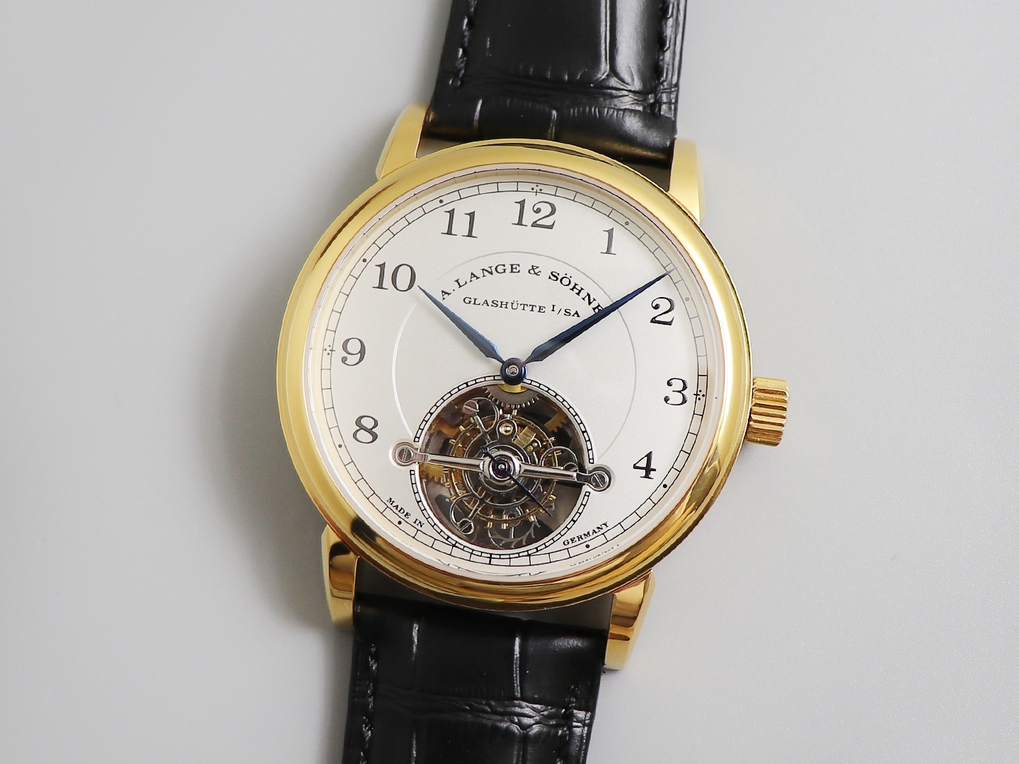 Lange Replica-Uhren: Qualität, deutsches Uhrenhandwerk und 3/4-Plattendetails