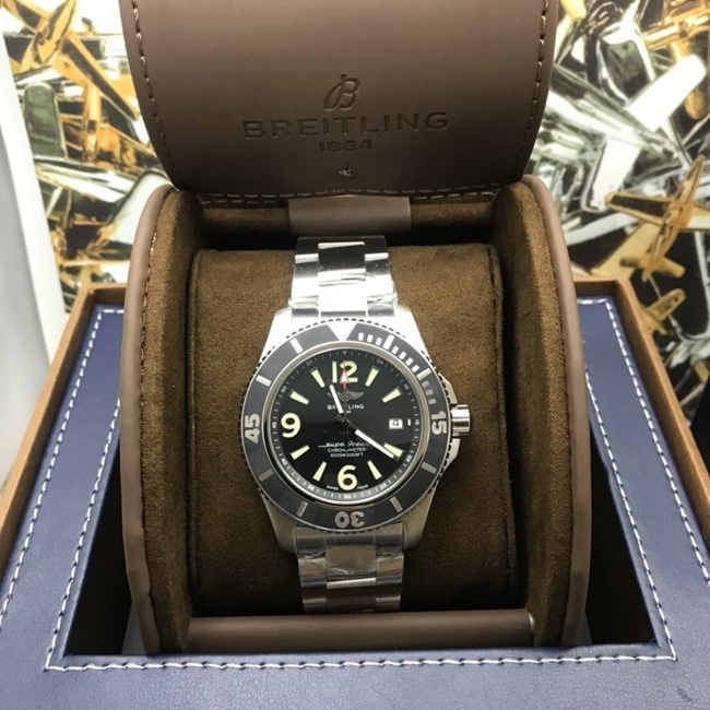 ¿A qué clase pertenecen los relojes Breitling? Guía de cronógrafos de aviación de precisión