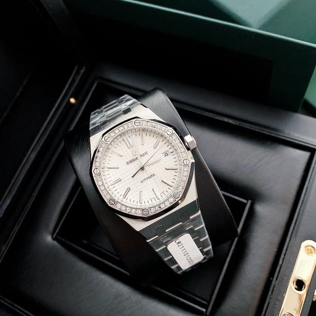 Audemars Piguet Women's Royal Oak 37mm One-to-One Top Replica Watch with Real Gold, Natural Diamonds and Steel Strap 15453IP.ZZ.1256IP.01