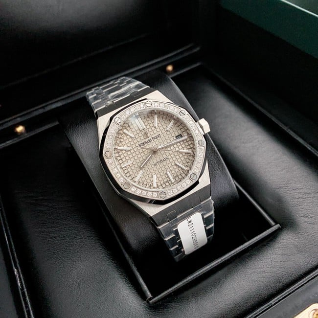 Audemars Piguet Women’s Royal Oak Custom Real Gold Super Clone Watch with Gray Plate, VS1.7 Natural Real Diamonds, Steel Strap and GTC Real Diamond Certificate
