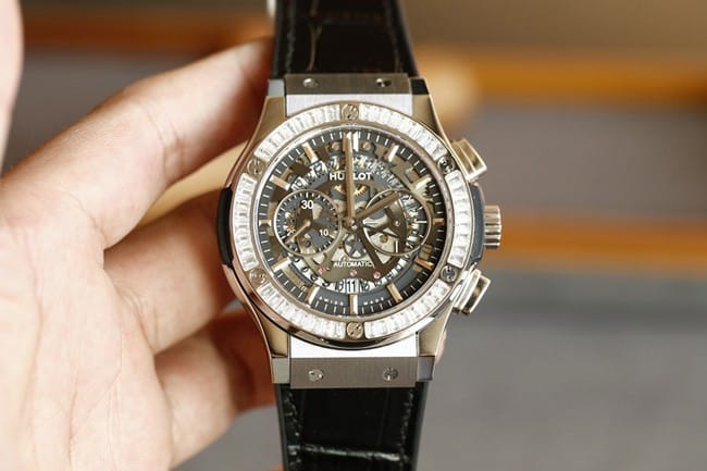 Hublot BIG BANG Diamond-Set Silver Shell High-End Super Clone Watch Gray Skeleton Dial