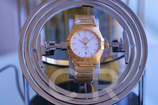 Kultige Replika-Damenuhren der Omega Seamaster-Serie mit vielseitigem Sunray-Zifferblatt