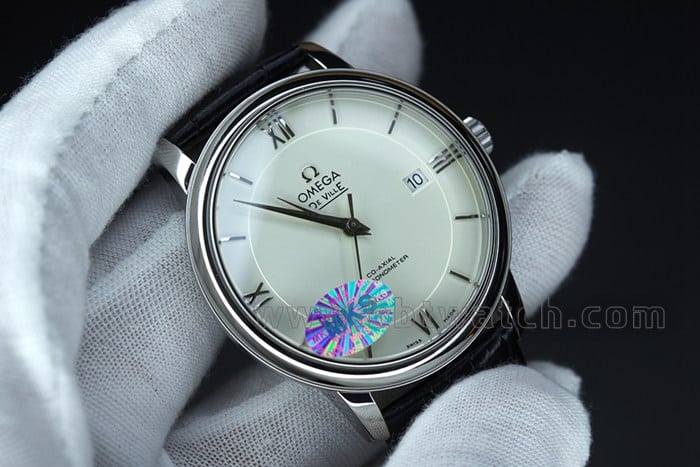 Hochfeine Omega-Replica-Uhren von Omega Wikipedia: Einfaches und stilvolles Design der Disc-Flight-Serie