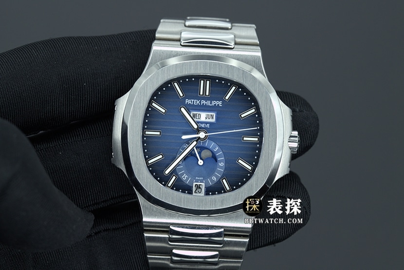 GR Factory Patek Philippe Patek Philippe Reloj réplica superior con calendario anual Nautilus Sport Elegance para hombre Modelo 5726/1A-014 Correa de acero con esfera azul oscuro degradado