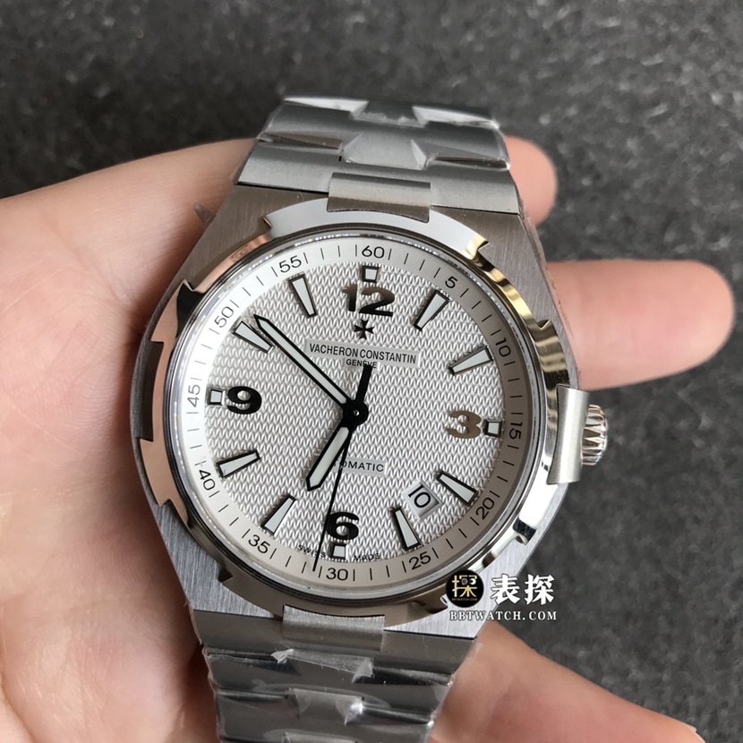 MKS Vacheron Constantin Men's Vertical Four Seas Super A Super Clone Watch 47040/B01A-9093 White Dial Steel Strap with Diamond-Cut Cross Logo