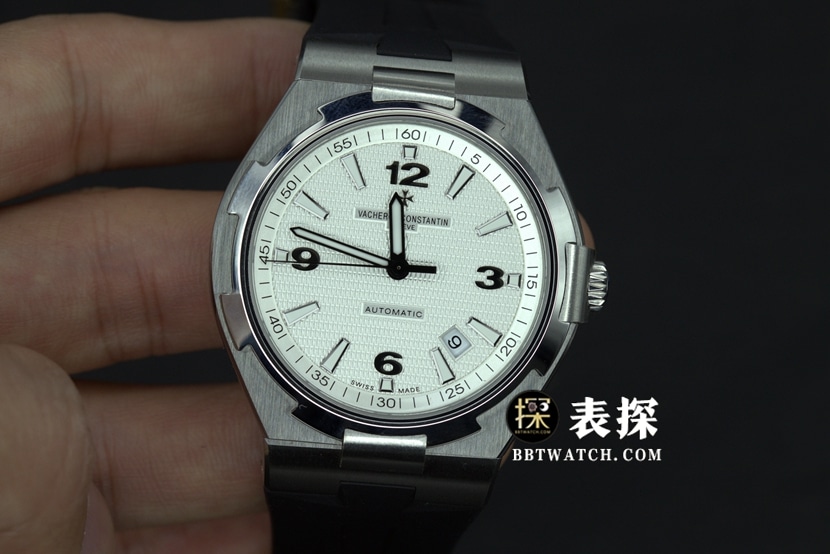 PPF Vacheron Constantin Overseas 47040/B01A-9093 Replica Watch, 42mm Steel Case, White Dial, Maltese Cross Bezel