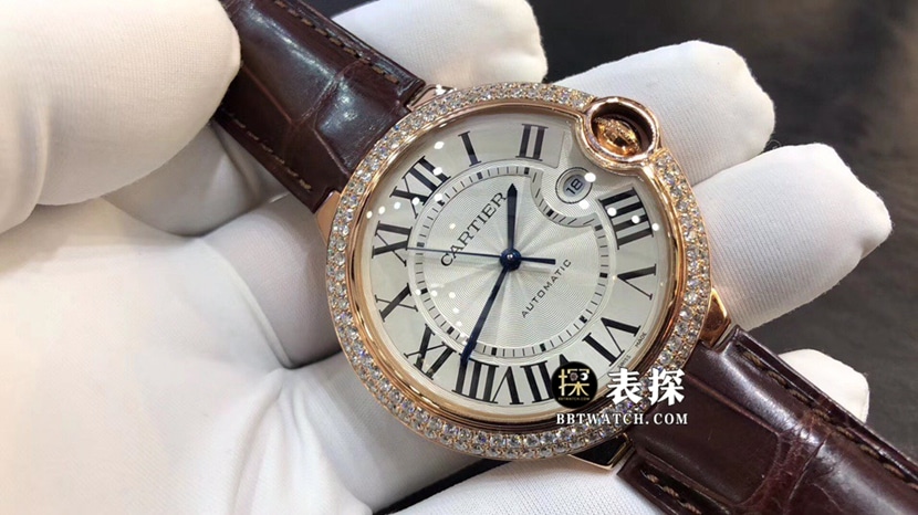 Cartier WJBB0056 Ballon Bleu 42 mm 1:1 Super A fina imitación de oro rosa correa de cuero con diamantes esfera gris plateada
