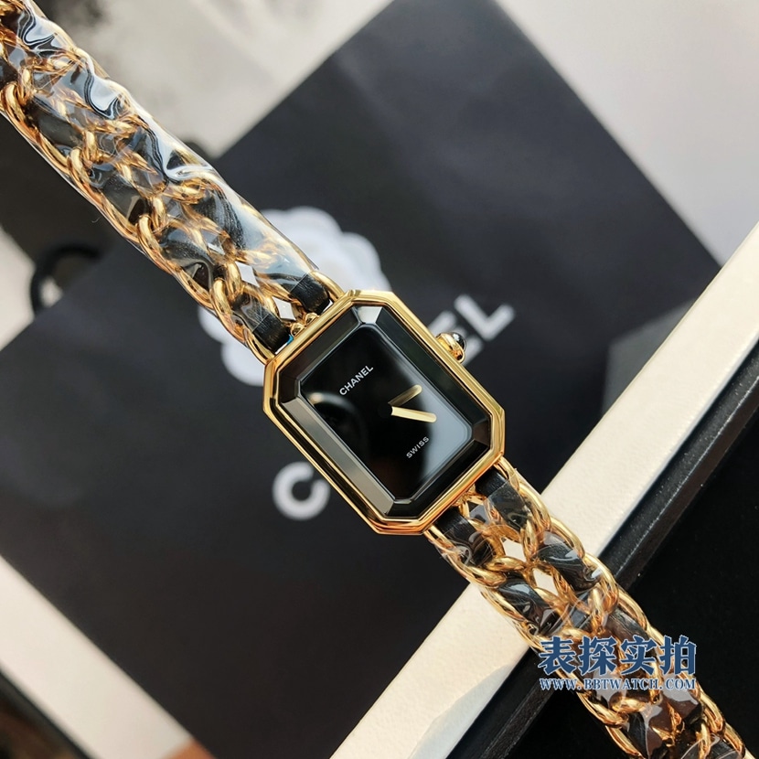 CHANEL PREMIÈRE ROCK H6951 Montre à quartz imitation 1:1 pour femme avec cadran carré laqué noir et verre saphir