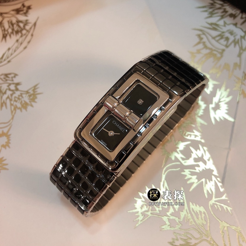 Chanel Code Coco Series Reloj réplica para mujer con pulsera de acero y esfera negra H6354