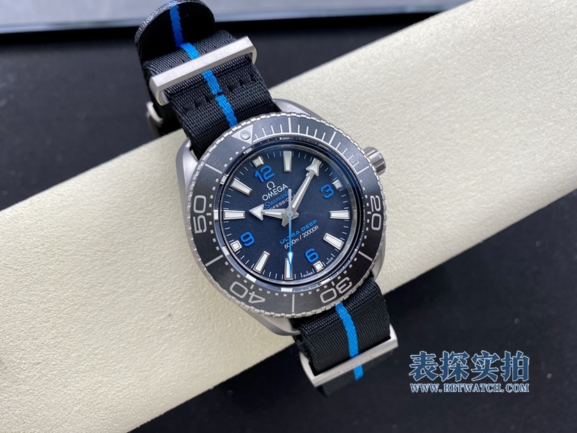 SBF factory Omega Omega Seamaster Titanium King of the Seas Reloj réplica 1:1 para hombre con titanio de grado 5 arenado, bisel de cerámica cepillada y escalas de buceo de metal líquido 215.92.46.21.01.001