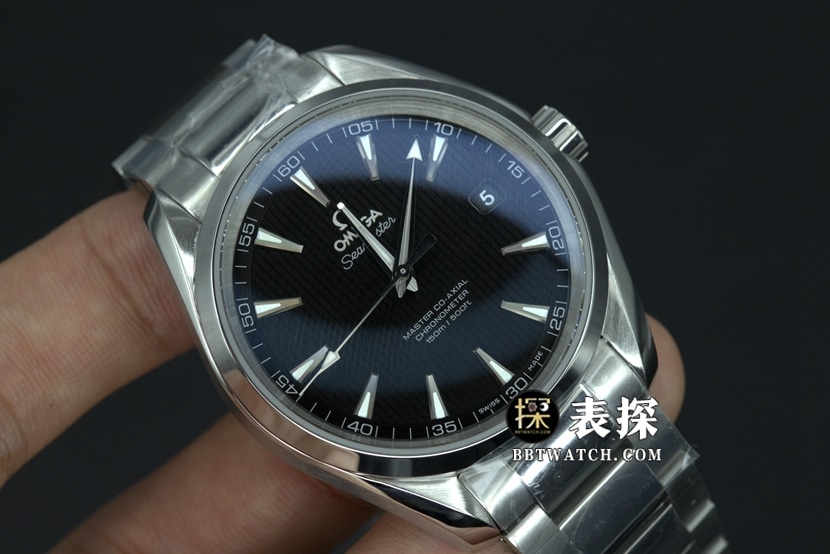 VS Omega Seamaster Super Una réplica de movimiento de una sola pieza para hombre con esfera negra y brazalete de acero 231.10.42.21.01.003