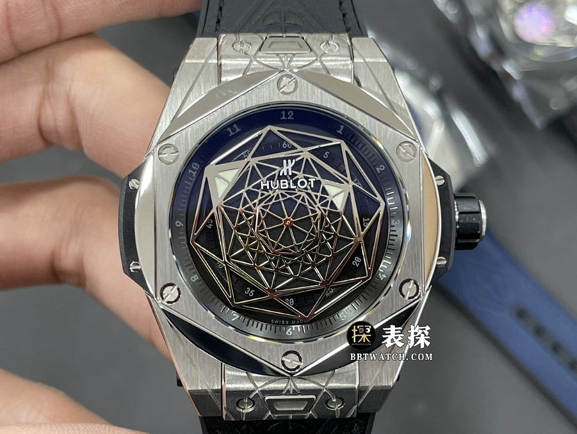 WWF Men's Hublot Original Factory CollectBig Bang Titanium Case Rubberized Strap Model 415.NX.1112.VR.MXM16