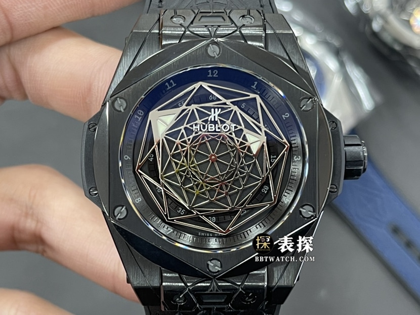 Hublot Big Bang MXM18 Titanium 1:1 Replica, Black Dial with Rubberized Quick-Release Strap by WWF