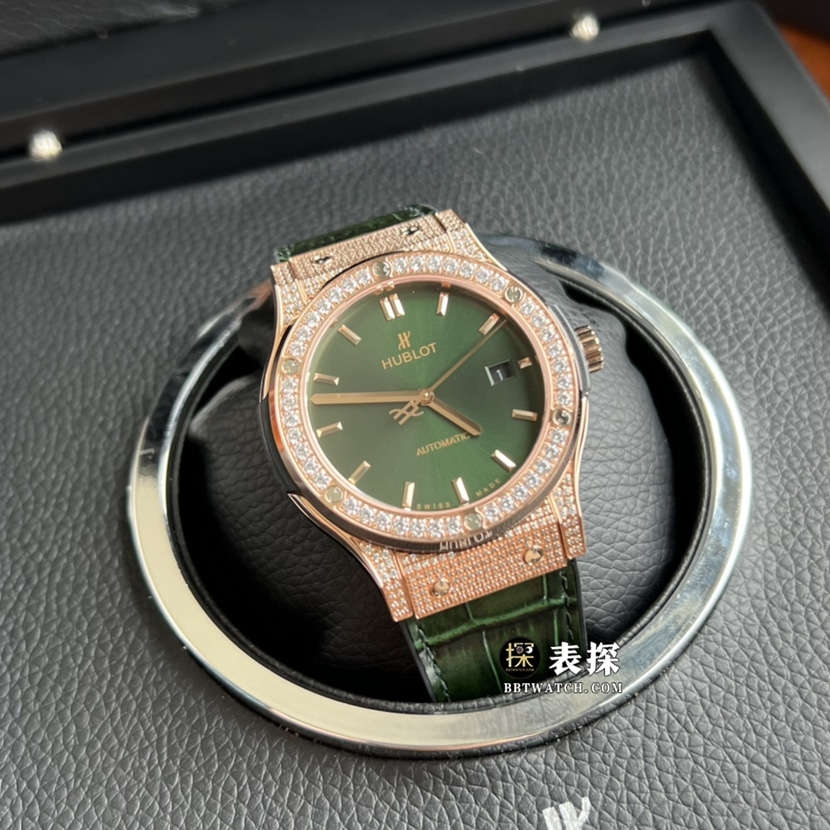 Hublot Classic Fusion 42mm 1:1 Super Clone Watches with Green Sunburst Diamond Dial and Strap