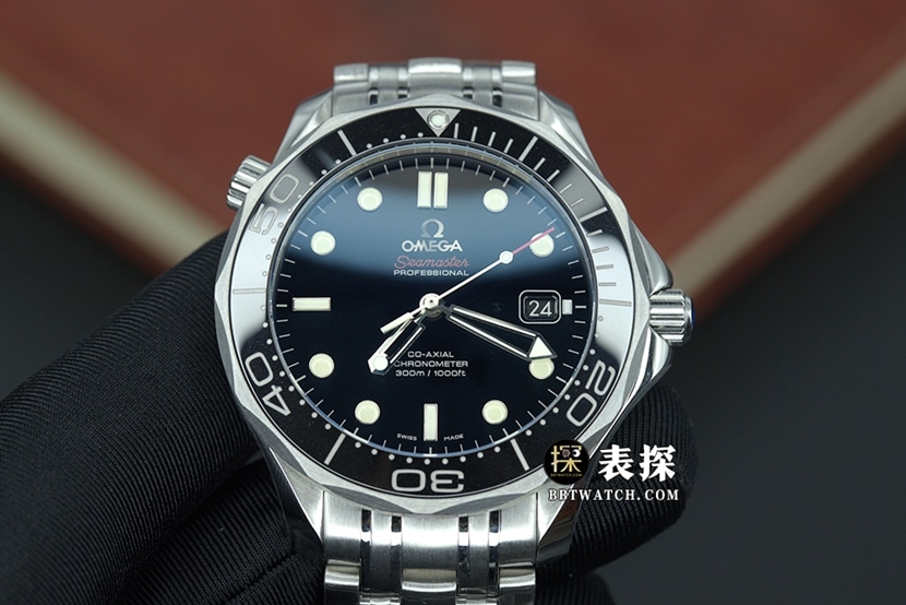 Omega Seamaster 300M Ultimate Réplica 1:1 Esfera negra Bisel de cerámica Brazalete de acero 212.30.41.20.01.003